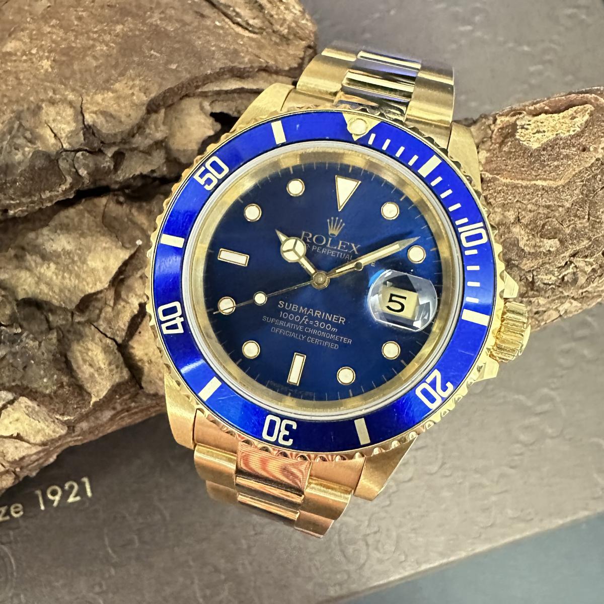 Rolex Submariner Date yellow gold - papers 1988 - Ref. 16618